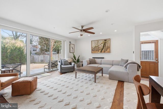 4848 RESERVOIR RD NW, Washington, DC 20007