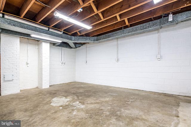 4848 RESERVOIR RD NW, Washington, DC 20007