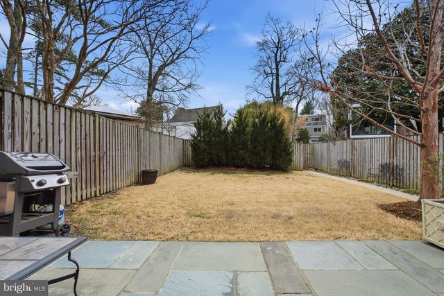 4848 RESERVOIR RD NW, Washington, DC 20007