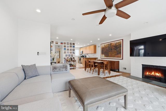 4848 RESERVOIR RD NW, Washington, DC 20007