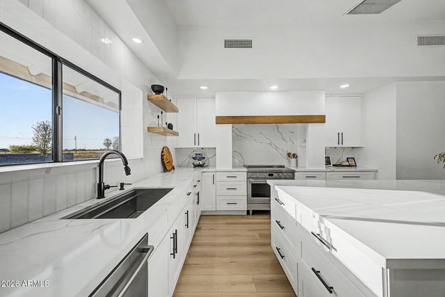 18625 E VIA DEL JARDIN --, Queen Creek, AZ 85142