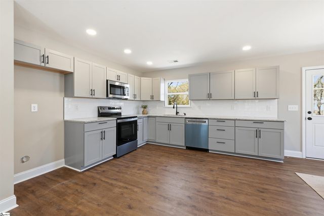 1606 S Murray Ave Extension, Anderson, SC 29624