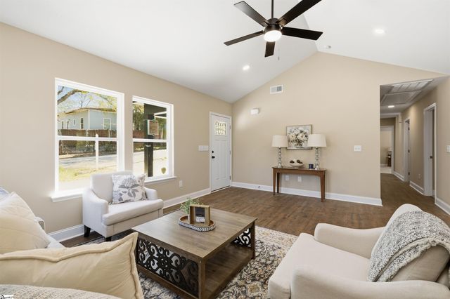 1606 S Murray Ave Extension, Anderson, SC 29624