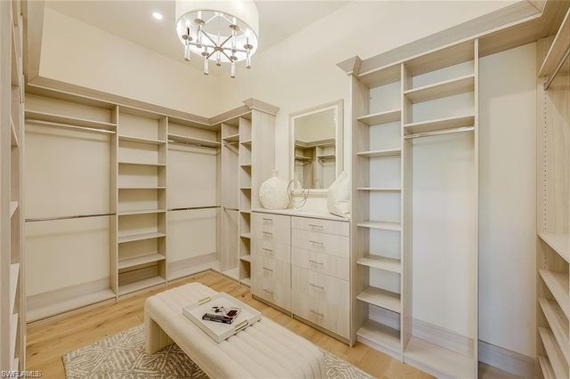 160 SW 52nd TER, Cape Coral, FL 33914