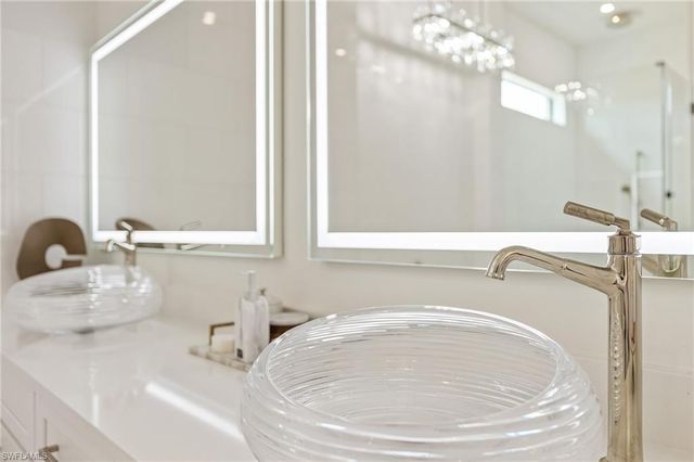 160 SW 52nd TER, Cape Coral, FL 33914