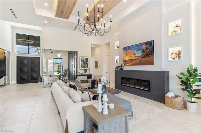 160 SW 52nd TER, Cape Coral, FL 33914