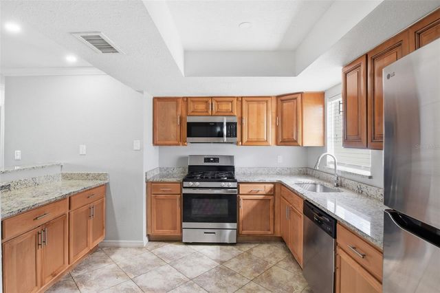 1842 SHORE ACRES BOULEVARD NE, St Petersburg, FL 33703