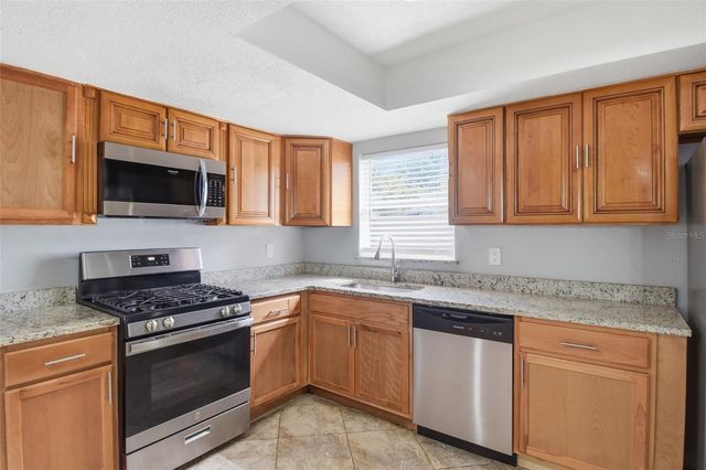 1842 SHORE ACRES BOULEVARD NE, St Petersburg, FL 33703