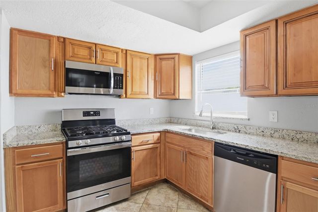 1842 SHORE ACRES BOULEVARD NE, St Petersburg, FL 33703