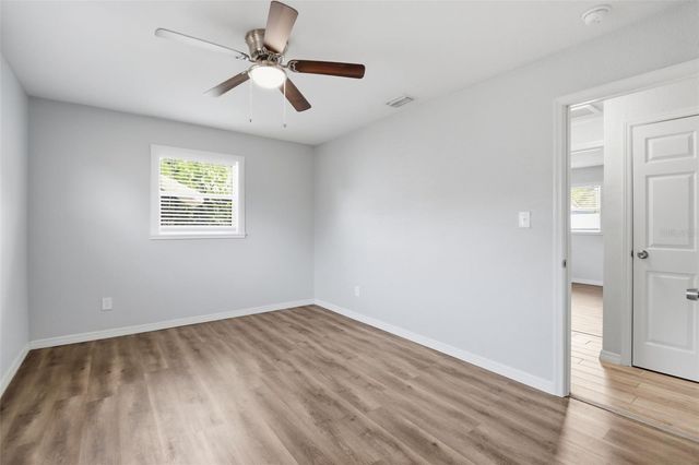 1842 SHORE ACRES BOULEVARD NE, St Petersburg, FL 33703