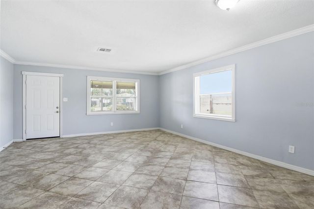 1842 SHORE ACRES BOULEVARD NE, St Petersburg, FL 33703