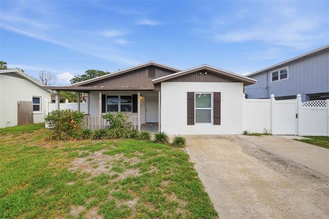 1842 SHORE ACRES BOULEVARD NE, St Petersburg, FL 33703