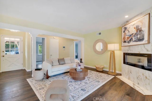 23154 Mariano, Woodland Hills, CA 91367