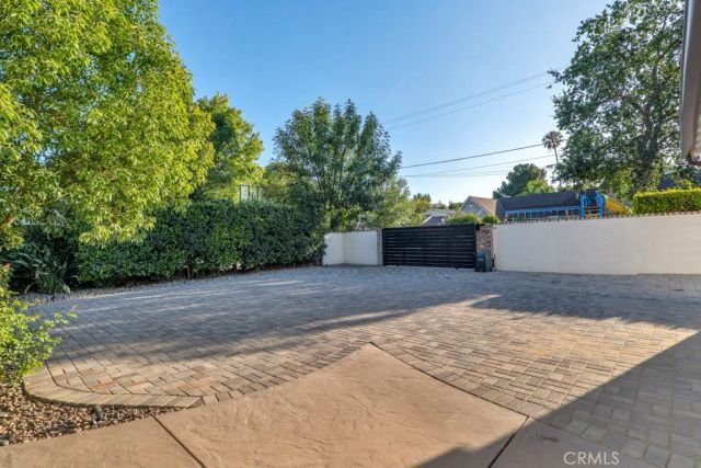 23154 Mariano, Woodland Hills, CA 91367