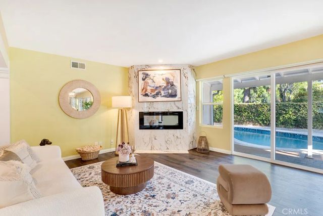 23154 Mariano, Woodland Hills, CA 91367