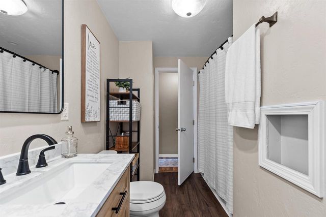 978 EVANS STREET, Neenah, WI 54956