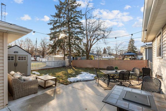 978 EVANS STREET, Neenah, WI 54956