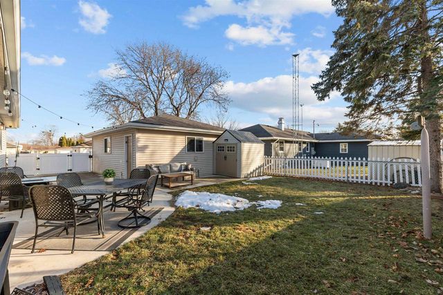 978 EVANS STREET, Neenah, WI 54956