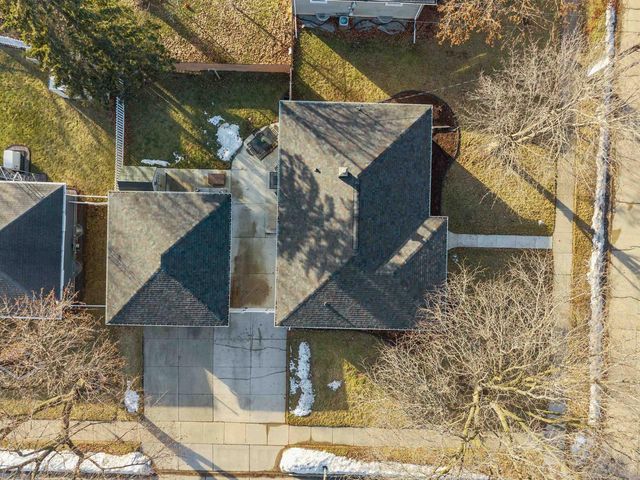 978 EVANS STREET, Neenah, WI 54956