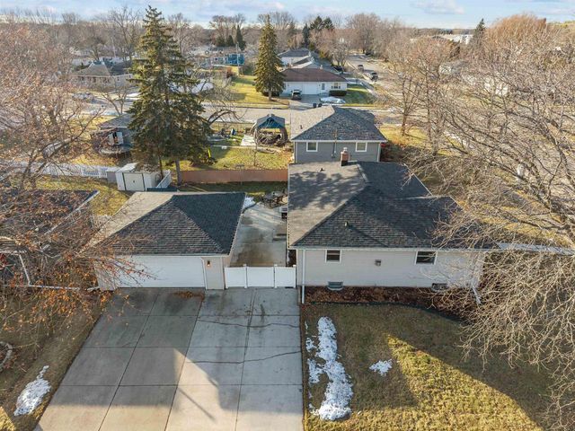 978 EVANS STREET, Neenah, WI 54956