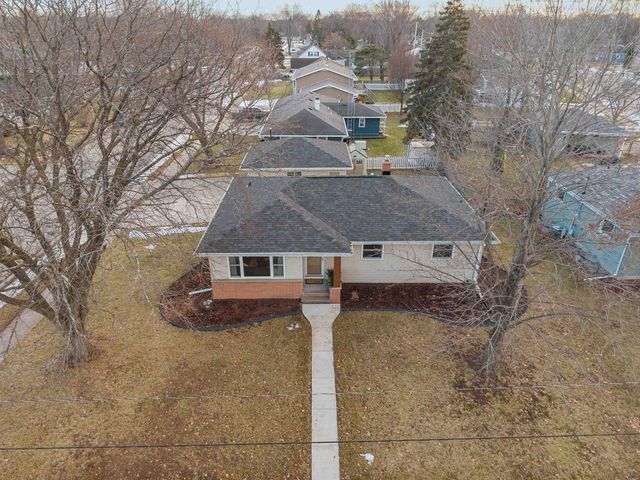 978 EVANS STREET, Neenah, WI 54956