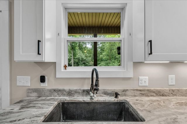 488 Prater Rd, Smithville, TN 37166