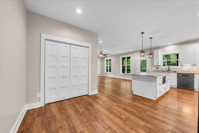 488 Prater Rd, Smithville, TN 37166