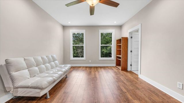 488 Prater Rd, Smithville, TN 37166