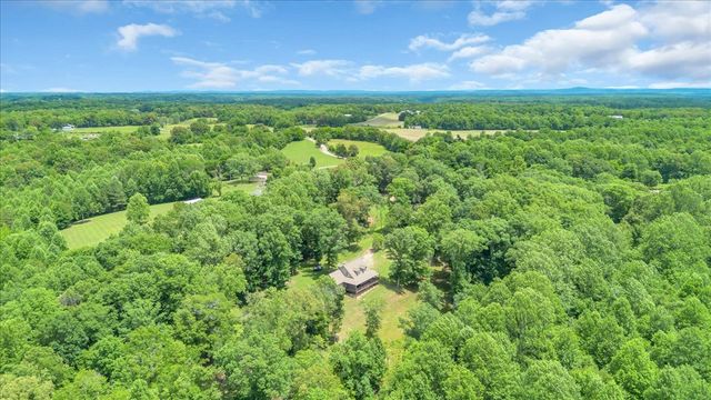 488 Prater Rd, Smithville, TN 37166