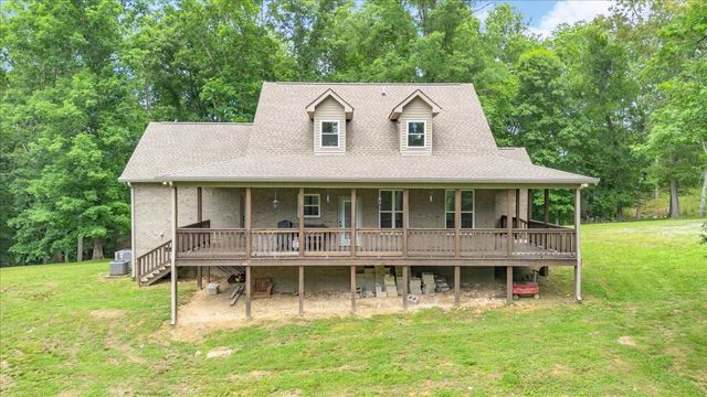 488 Prater Rd, Smithville, TN 37166