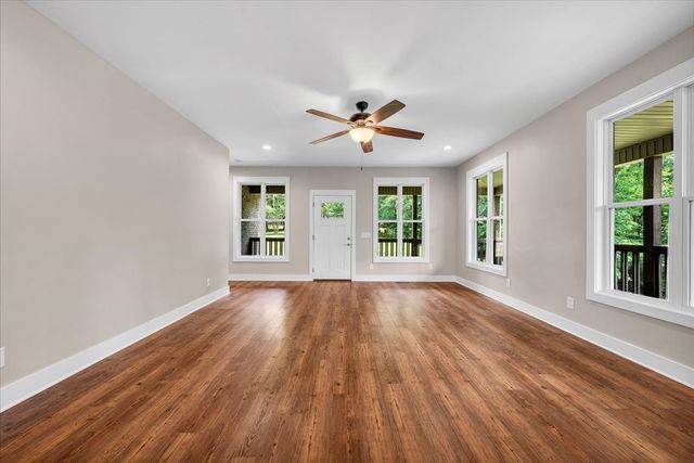 488 Prater Rd, Smithville, TN 37166