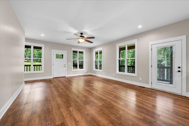488 Prater Rd, Smithville, TN 37166
