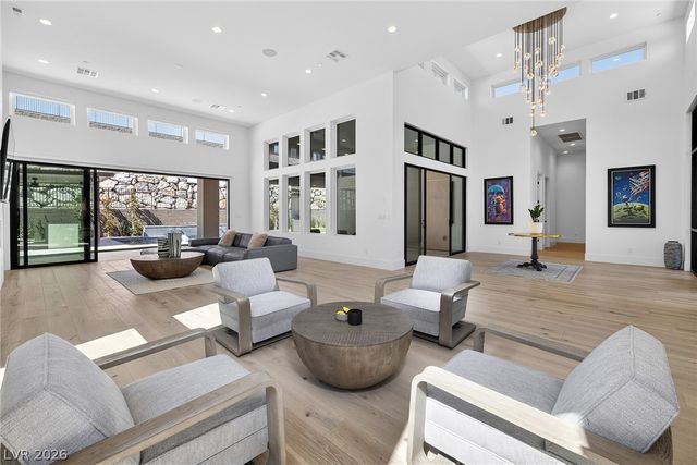 4803 Verde Bloom Street, Las Vegas, NV 89135