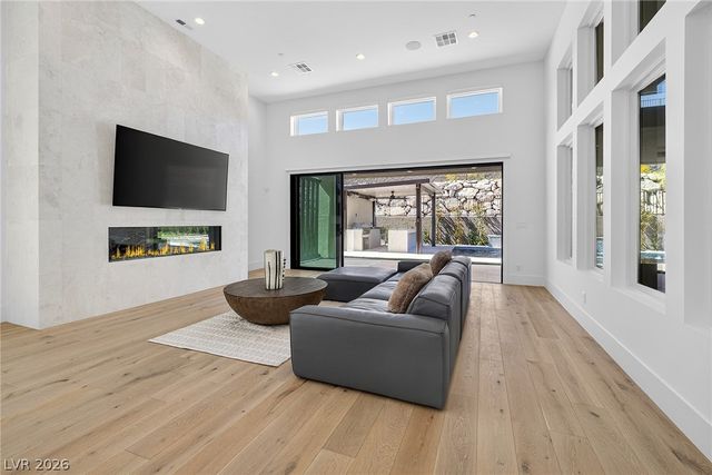 4803 Verde Bloom Street, Las Vegas, NV 89135