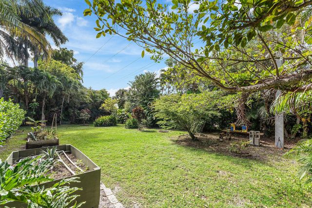 2573 SW 30th Terrace, Fort Lauderdale, FL 33312