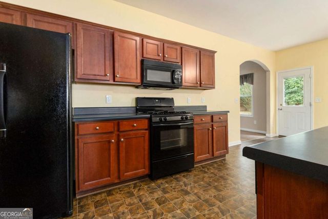 4327 Shamrock Drive, Atlanta, GA 30349