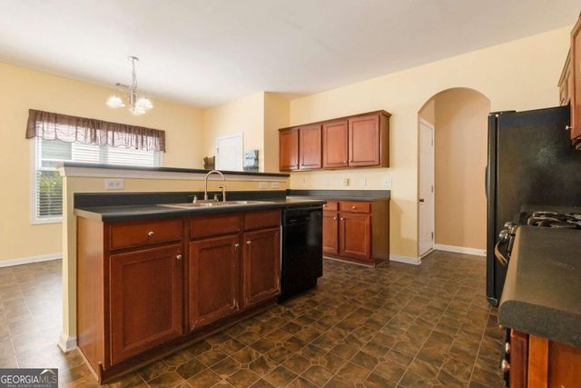 4327 Shamrock Drive, Atlanta, GA 30349