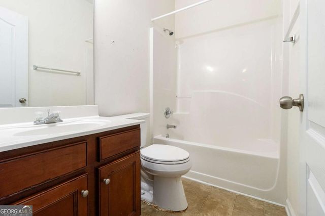 4327 Shamrock Drive, Atlanta, GA 30349