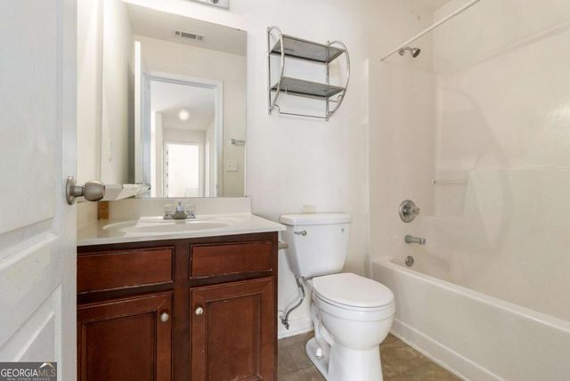 4327 Shamrock Drive, Atlanta, GA 30349