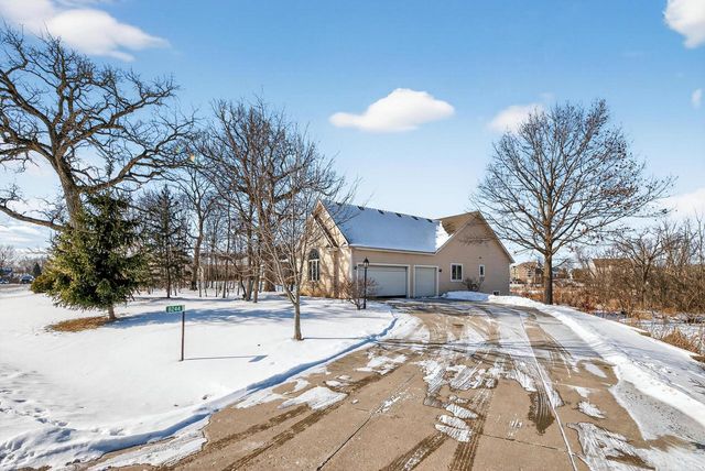 8244 Anna AVENUE, Waterford, WI 53185