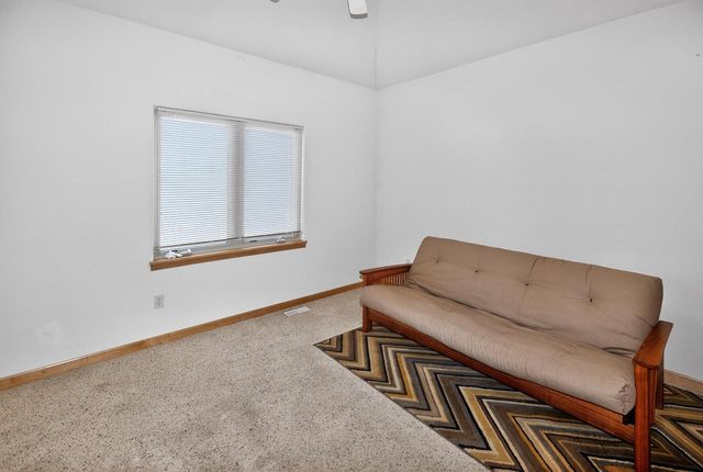 8244 Anna AVENUE, Waterford, WI 53185