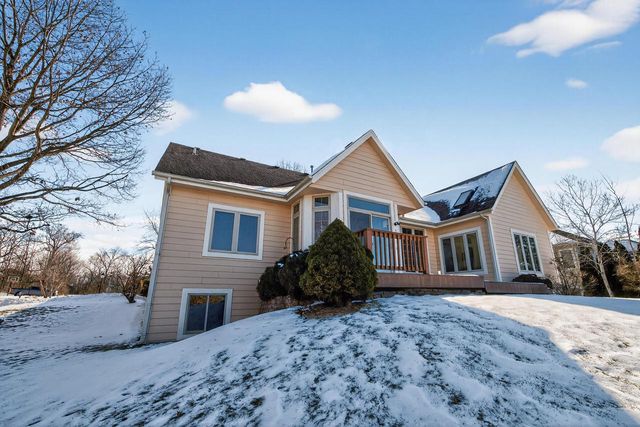 8244 Anna AVENUE, Waterford, WI 53185