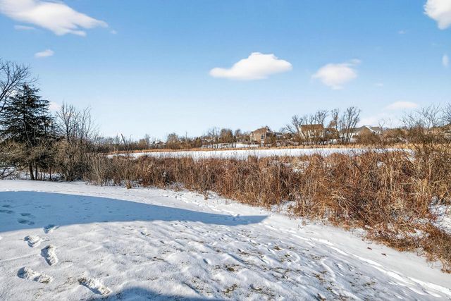 8244 Anna AVENUE, Waterford, WI 53185