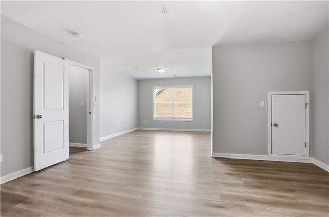 3370 Vintage SE Circle 7, Smyrna, GA 30080