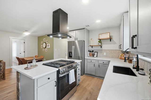 2050 Springvale, San Antonio, TX 78227