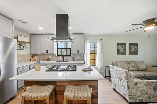 2050 Springvale, San Antonio, TX 78227