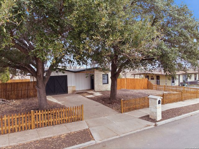 2050 Springvale, San Antonio, TX 78227