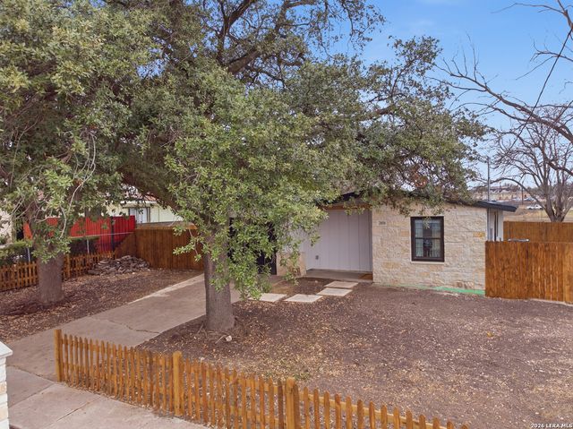 2050 Springvale, San Antonio, TX 78227