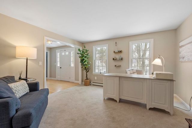 99 Flagler Dr, Holden, MA 01520