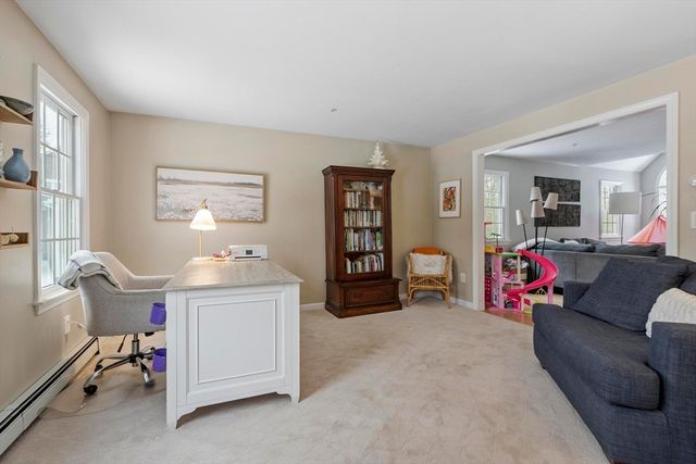 99 Flagler Dr, Holden, MA 01520